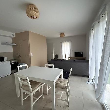 Appartement Avec Jardin Chateauneuf-de-Galaure Eksteriør bilde