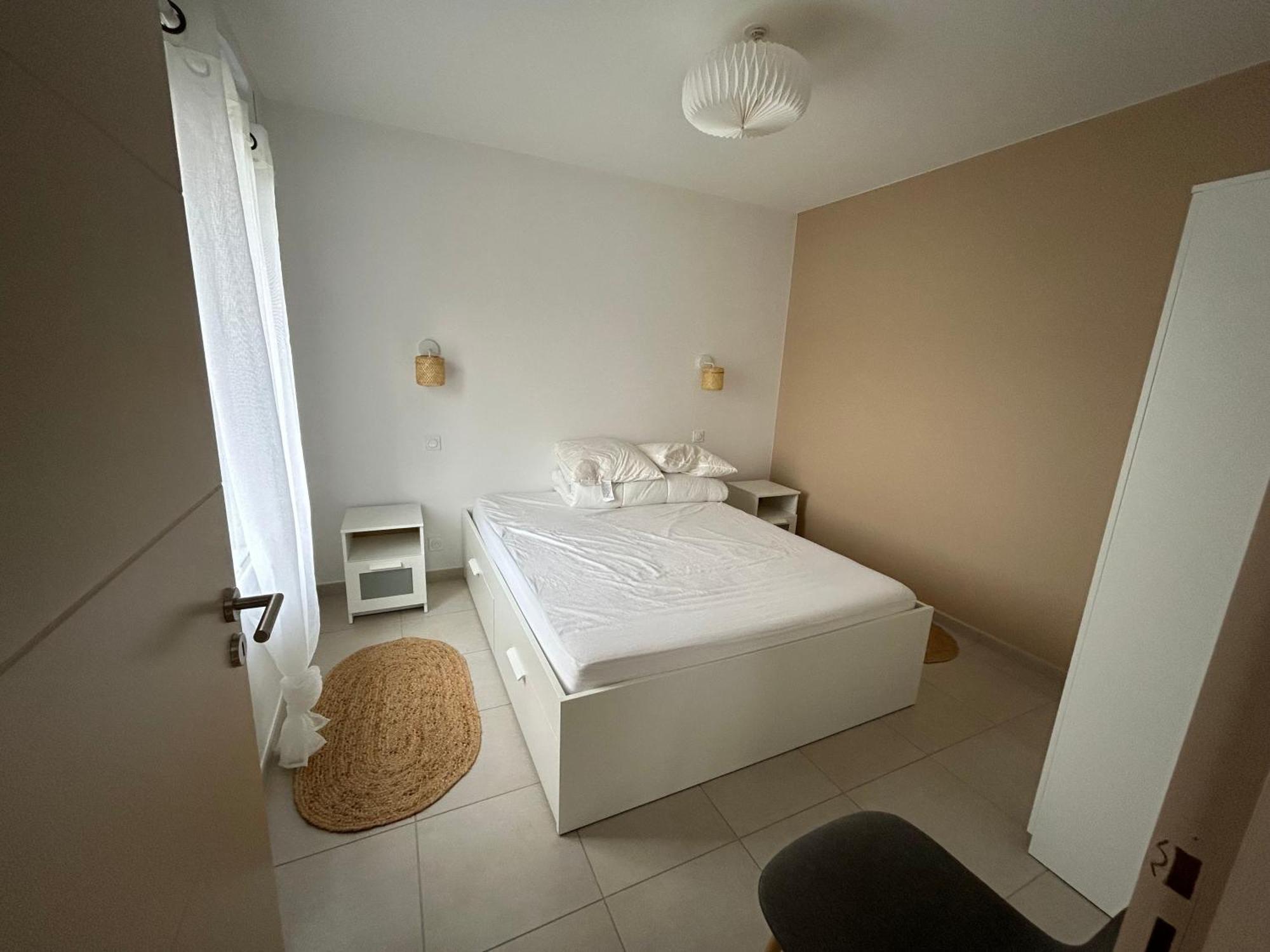 Appartement Avec Jardin Chateauneuf-de-Galaure Eksteriør bilde