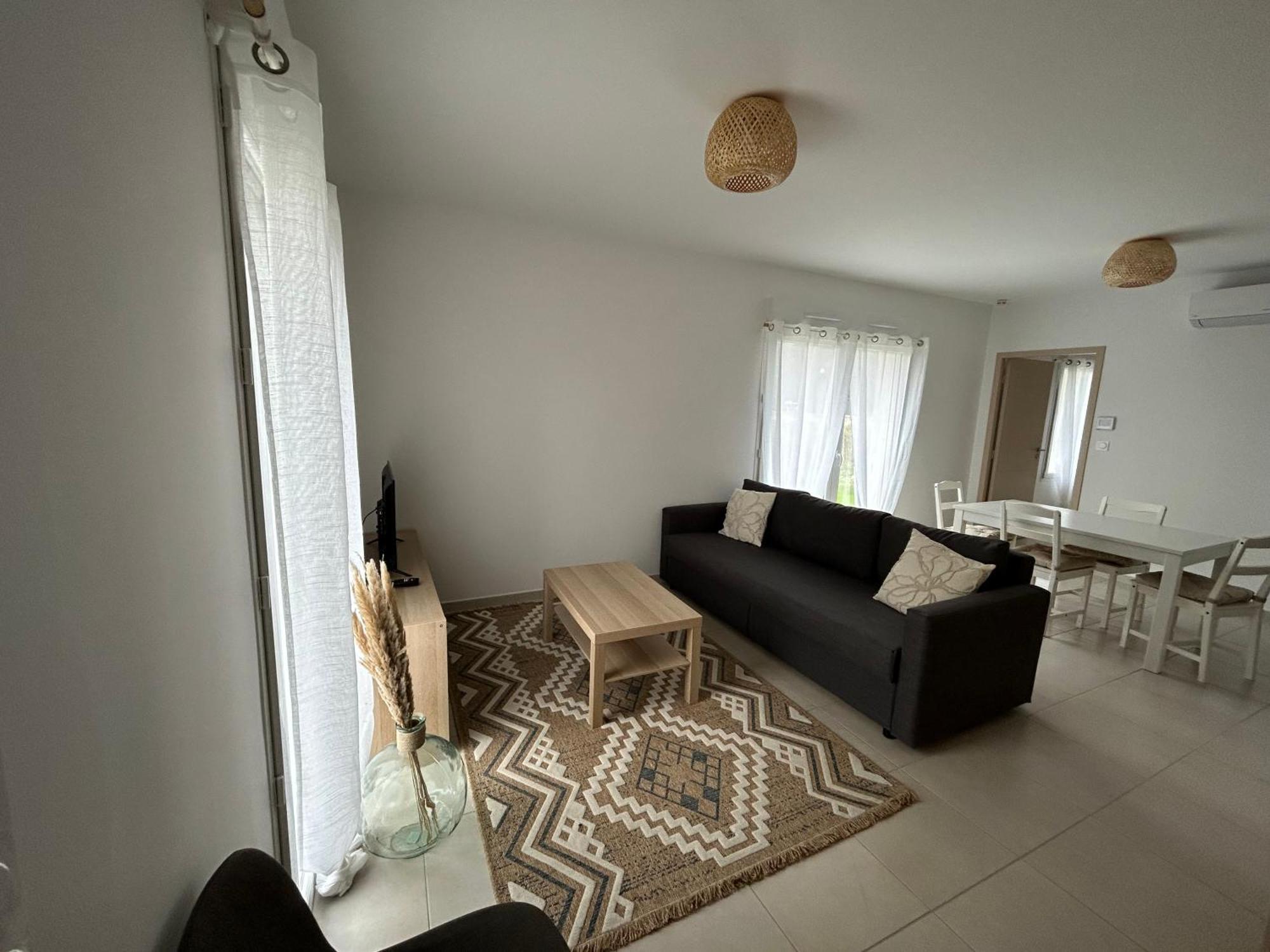 Appartement Avec Jardin Chateauneuf-de-Galaure Eksteriør bilde